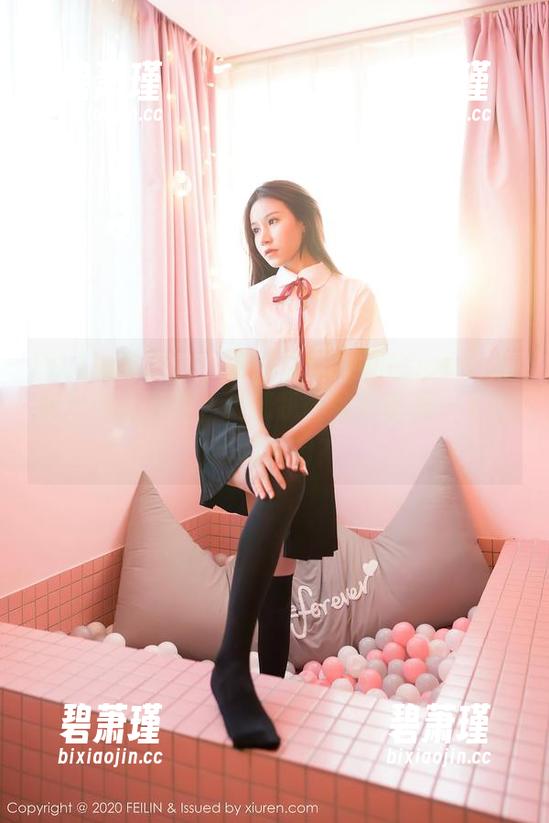 Feilin嗲囡囡 - 蕾丝让程慧娴Phoebe的照片闪闪发光，难道我得重新审视一下自己的衣橱？