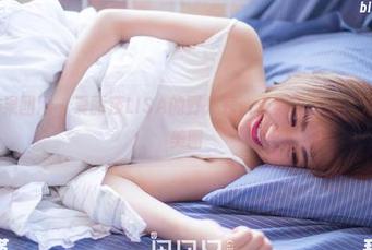 GIRLT果团网 – 爱丽莎LISA的野外秀，天真无邪的“无圣光”美图