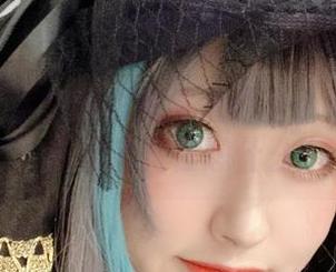 Luisa_零纱的作品集大公开：浴缸黑丝，他们究竟在想什么？
