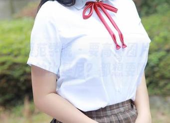 MFStar模范学院 – 要高清图片还是要奶瓶子的比基尼？都想要啊！
