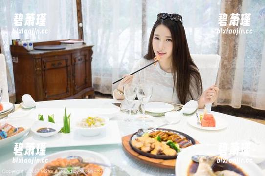 MiStar魅妍社 - FoxYini孟狐狸的礼服原图:我差点以为她从时装秀里走出来的,结果却被她的神奇风格吸引。 MiStar魅妍社 - FoxYini孟狐狸的礼服原图:我差点以为她从时装秀里走出来的,结果却被她的神奇风格吸引。