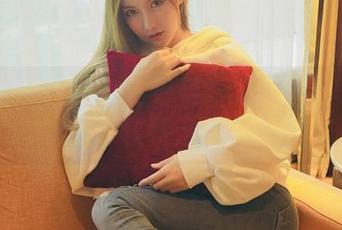 PDL潘多拉 – 就这温柔？安琪拉的写真让人心软到无可救药