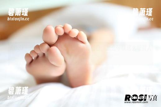ROSI - 纯白全集，下载开始，小莉的白，怎么可以这么吸引人？
