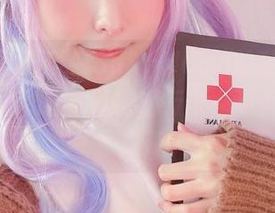 传送门打开了！SayoMomo的私房美图就是那张初音未来的通行证，不小心掉进兔子洞。