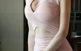 UGirls尤果网 – 图集里的白衬衫，奶茶Emily你到底想说什么