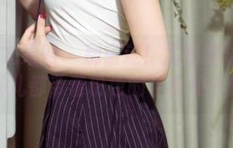 UGirls尤果网 – 别错过！孟狐狸最新图包，在哪儿都带着粉色的节奏和小惊喜！