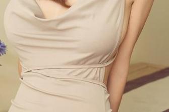 UGirls尤果网 – 图片更新：田慕儿与旗袍的邂逅，被我捕捉到了些许“小窘迫”