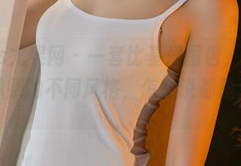 UGirls尤果网 – 一套比基尼图包，带你领略韩恩熙的不同风格，怎么说都是对的呀。