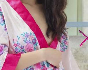 UGirls尤果网 – 谁说网盘只能存文件？黛斯羽的JK写真可不想乖乖待着！
