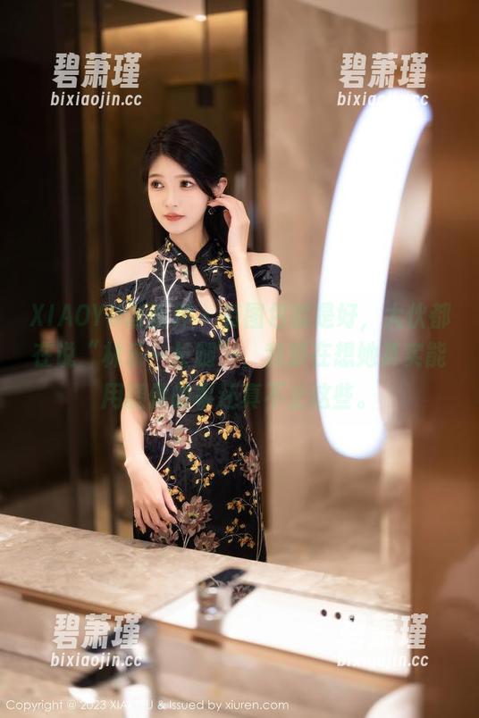 XIAOYU语画界 - 有图包就是好，大伙都在说“林乐一长腿”，我却在想她其实能用腿做的事还真不止这些。