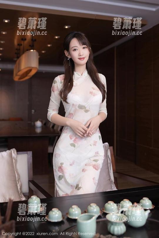 Xiuren秀人网 - 精选豹纹下的Carol周妍希：想知道动物怎么穿得酷？