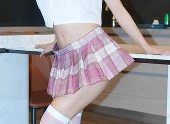 Xiuren秀人网 – 给summer宝宝的圣诞节清单—你猜画面里有什么好玩的写真作品？