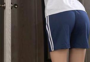 Xiuren秀人网 – 兔子NINA的女仆形象，原图的倩影总在我脑海里闪现。图片偏偏让我觉得意外。