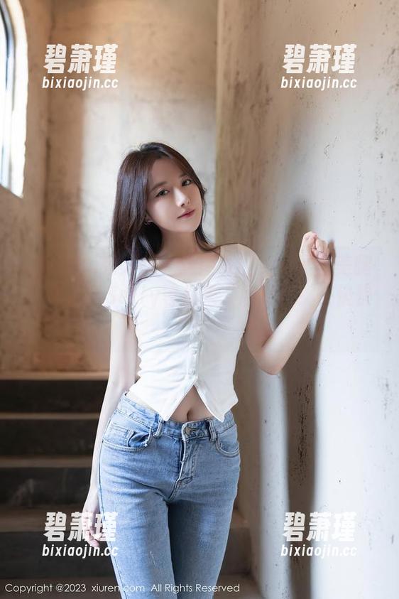 Xiuren秀人网 - 这图集的免费黑丝美腿，周于希Sally等你来“欣赏”！快快快！