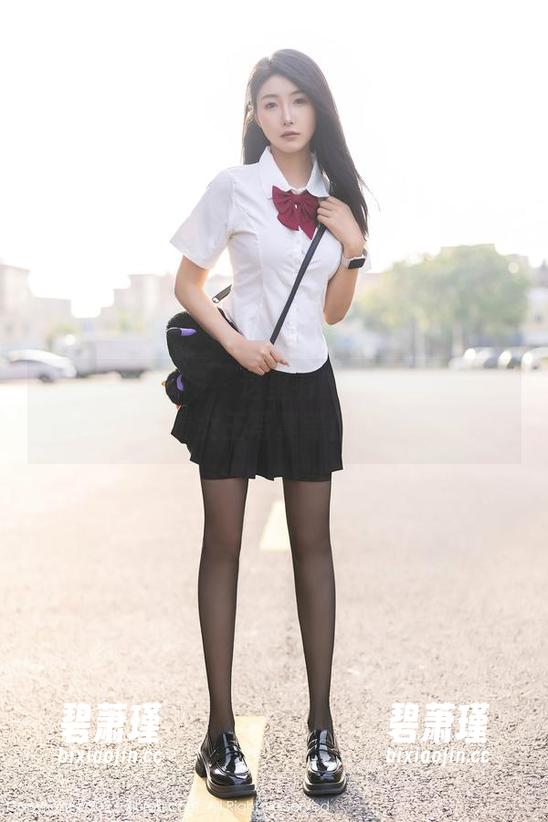 Xiuren秀人网 - 这里有晚苏susu的惊喜,免费女王写真等你来撩! Xiuren秀人网 - 这里有晚苏susu的惊喜,免费女王写真等你来撩!