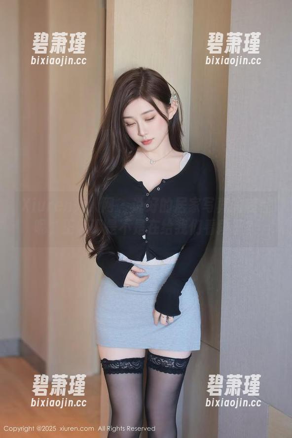 Xiuren秀人网 - 说好的居家写真的随性呢，王俪丁是不是在给我们看段子？