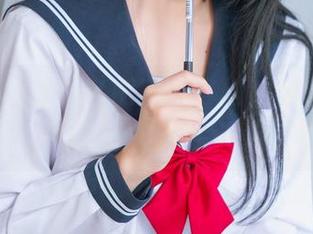 lovely呆玄的私房定制写真，这邻家妹妹好像让我想起什么