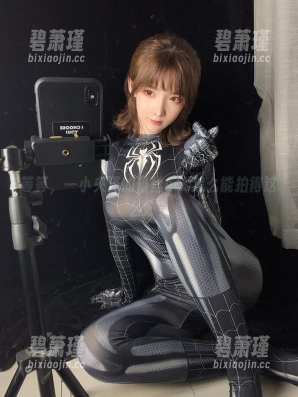 等等，一小央泽的蕾丝cos怎么能拍得这么好？
