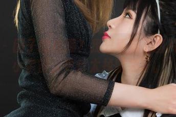 丽柜 – 团子的校服？我只看到了图片里的小宇宙，更新太掉脑袋了。