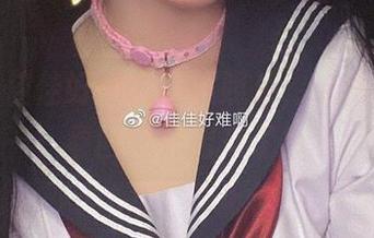 这样的佳佳好难啊校服照片，最新款的青春回忆炸出来了！