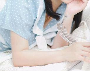 依依超级懒和她的眼镜：这是个‘看得更清晰’的最新写真集!