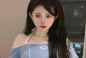 倦倦喵的新作，原图还不至于帅到让人泪目，但这吉他妹妹真的特别特别完美！