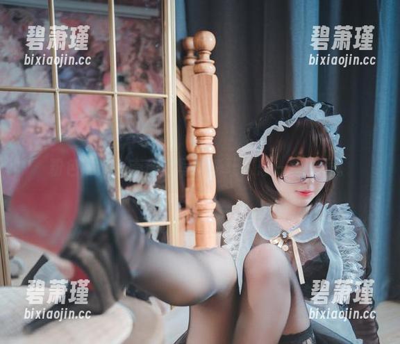 粉色主义，南鸽的写真集让人想一探究竟。