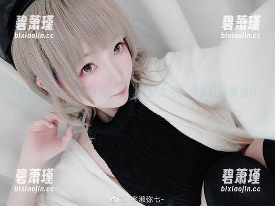 名赖弥七的最新图册，肉丝光影之间，似乎还藏着点什么？