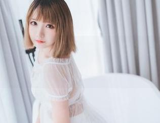 喵糖映画最新图库开放啦，白裙的花园探险等你来追踪