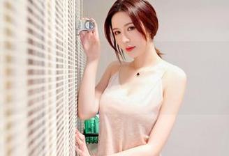 嗲囡囡 – 精选图片：看luna张静燕如何把平常圣诞变成“变装秀”！