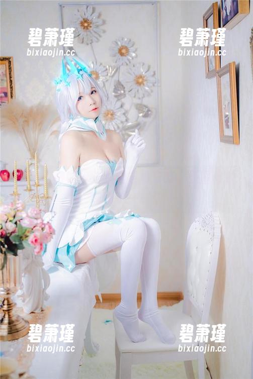 看墨玉M如何驾驭爱宕机车服，原图像是在飙车一样！