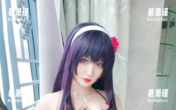 全套写真里的夏鸽鸽不想起床：小心爱得太深，就可能陷进去。