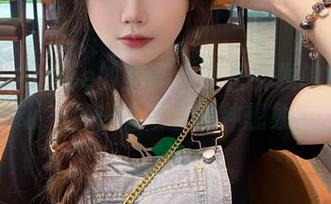 大肉丸Amiee的美腿：原图引发的审美震动，图册里藏着哪种想象？