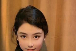 微密圈 – 在线发呆，奶雯泳装系列中姿态各异，真让人想问，怎么做到的？