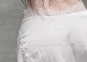 微密圈 – 奶雯的女仆原图，果然比我自己洗脏衣服要赏心悦目多了，惜败惜败。
