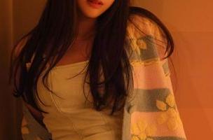 姜仁卿(강인경)黑色图集：让你踩着黑色的边缘走，心里还是五颜六色