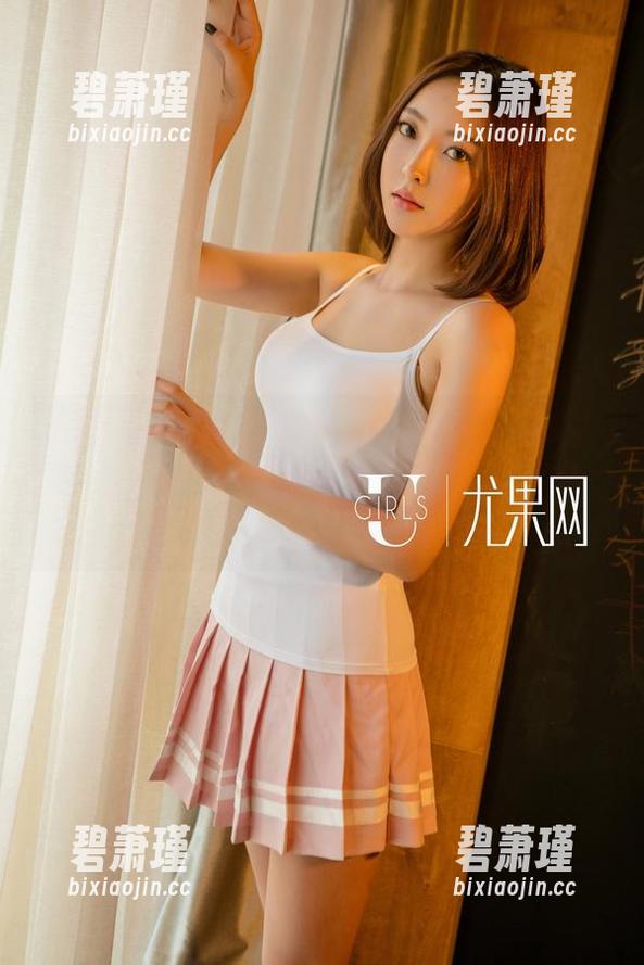 尤果网 - 夏乔又来了！美图精选，不知道是拍照好，还是在户外闲逛好，总之，她总是能恰到好处。