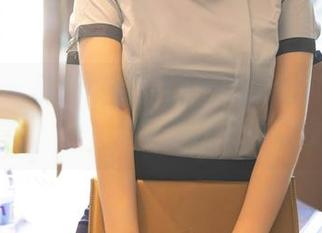 尤蜜荟 – 最新图库原创：laura阿姣美腿大赏，每一寸都是在挑逗视线。
