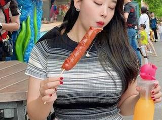 微密圈 – 原图里的张老师水手服，是不是让你想起了某个动画？快来分享我的想法！