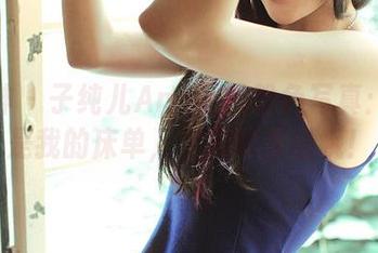 推女神 – 子纯儿Annie的粉色写真：这不是我的床单，是真的作品哦！