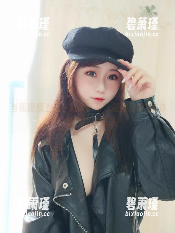 当和服撞上是一颗大草莓，是依酱呀的COS合集，甜美到爆！
