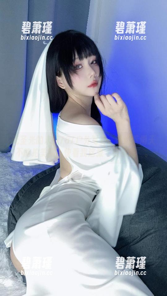 无圣光的末夜787户外写真:谁说下雨天不能拍美照?快看我这张“珠链风”。 无圣光的末夜787户外写真:谁说下雨天不能拍美照?快看我这张“珠链风”。