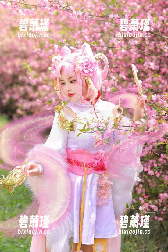 桃暖酱在补习班搞事情,图库分享倒是有趣得很。 桃暖酱在补习班搞事情,图库分享倒是有趣得很。