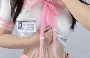 微密圈 – 比基尼与桃沢樱呀的轻描淡写：毕竟是一本写真图册