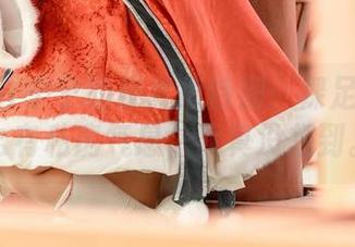 这次桜井宁宁的照片很特别：裸足也能这么有私房气息，我真没想到。