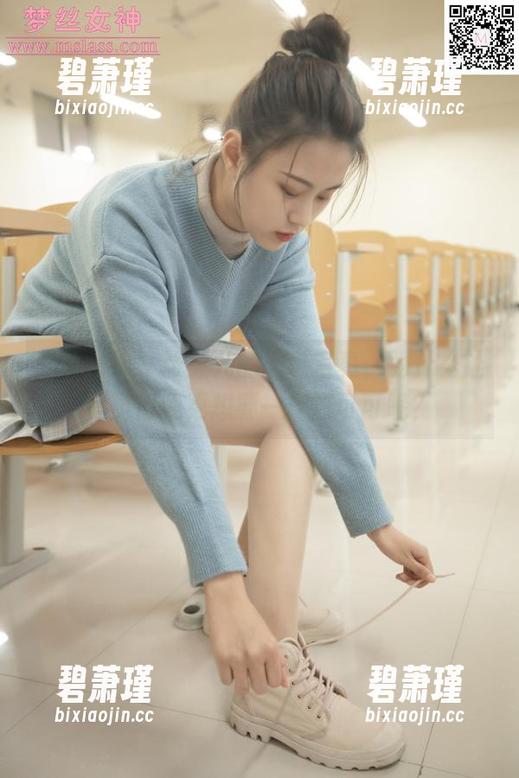 梦丝女神 - 张灵儿的圣诞写真,为什么让我觉得我更想要一杯热可可呢? 梦丝女神 - 张灵儿的圣诞写真,为什么让我觉得我更想要一杯热可可呢?