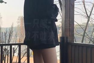 微密圈 – 梦里一只喵：无圣光的棕色诱惑，敢不敢来瞧瞧？
