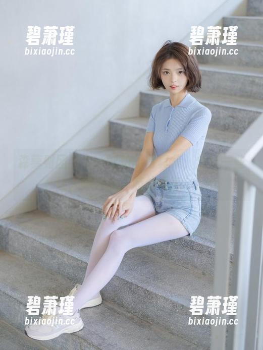 森萝财团 - Sia试拍的写真集，分享一些让人意外的“肢体语言”。
