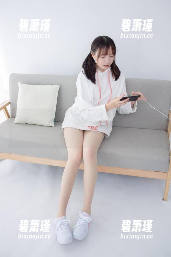森萝财团 - 福利不止于此，小奶糕Milky带来的职业装图片，难得一见的搭配技巧。