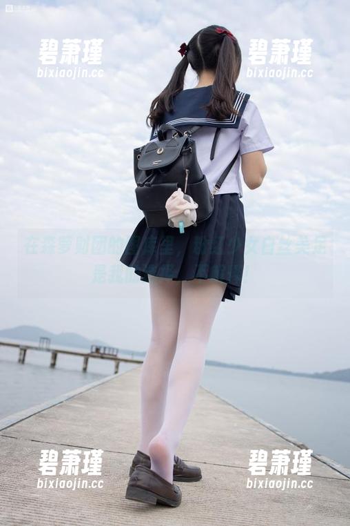 在森萝财团的图库里，粉红少女白丝美足是我的选择，不解释！